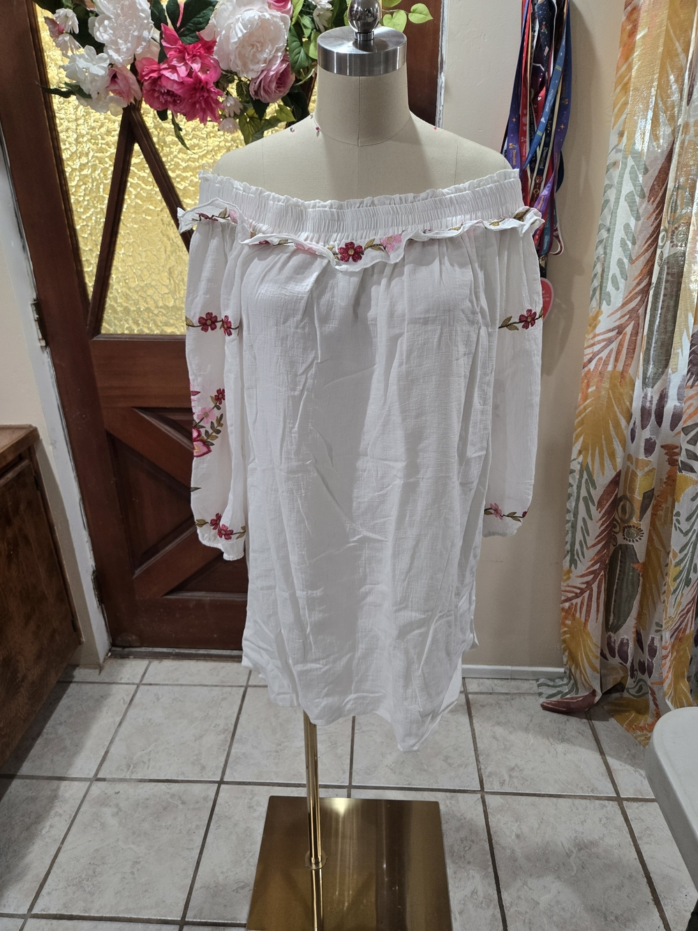 NWT Umgee White Off-Shoulder Mini Dress with Pink Floral Embroidery